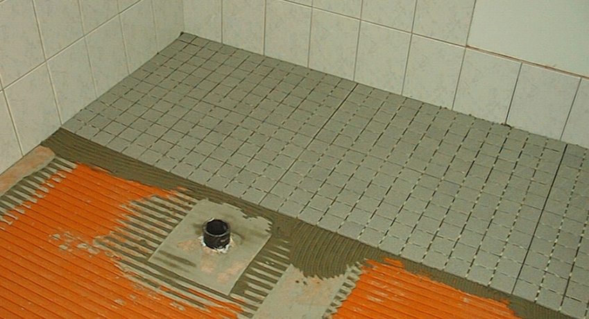 Waterproofing the bathroom floor