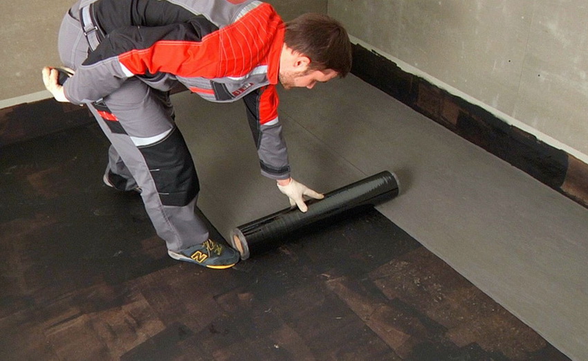 Basement floor waterproofing is always performed, it is best to combine it with vertical wall waterproofing