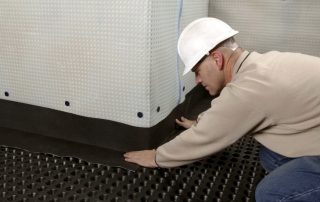 Hidroizolacija podruma iznutra iz podzemnih voda: metode zaštite zgrade od vlage