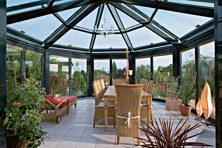 Terraces and verandas made of polycarbonate have many advantages