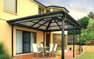 Polycarbonate porch canopy. Photos and design features