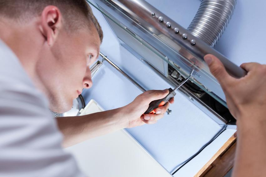 The process of installing a kitchen hood with air duct