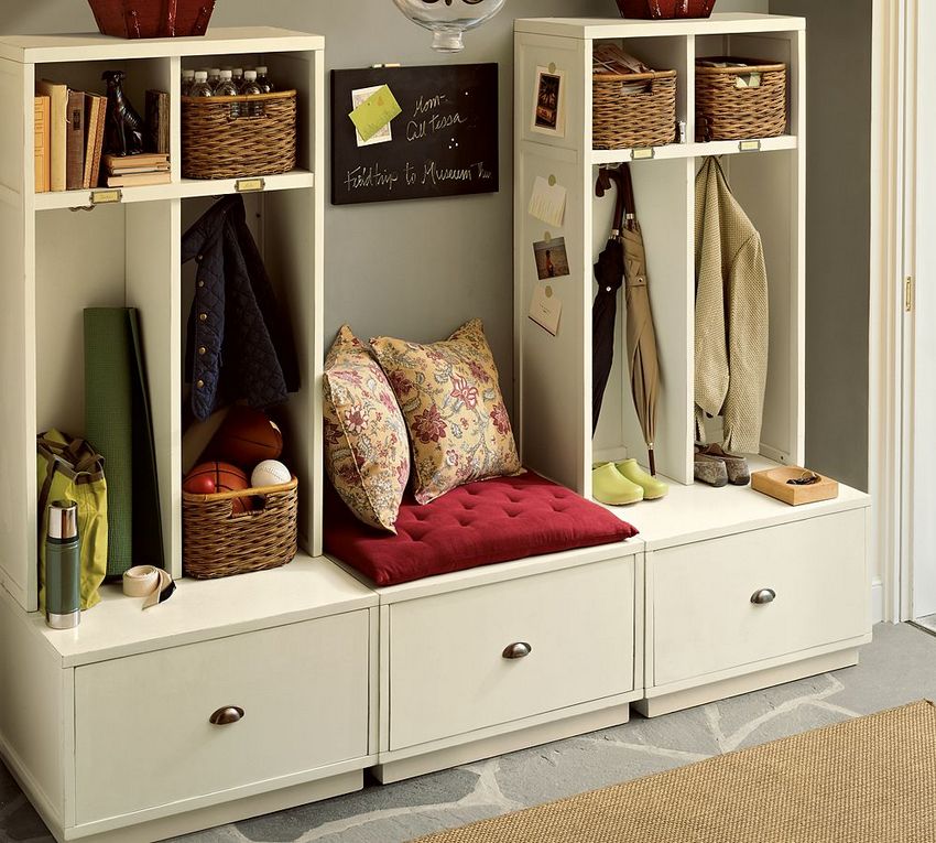 Furniture that combines open and closed sections in its design will help to keep the hallway in perfect order.