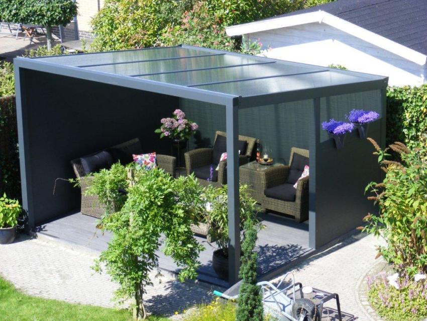 The gazebo is built of metal profiles and polycarbonate