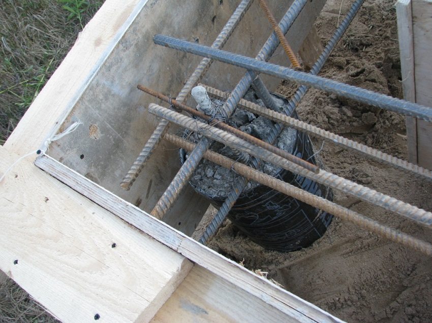 Reinforcement of the tape of the pile-strip foundation