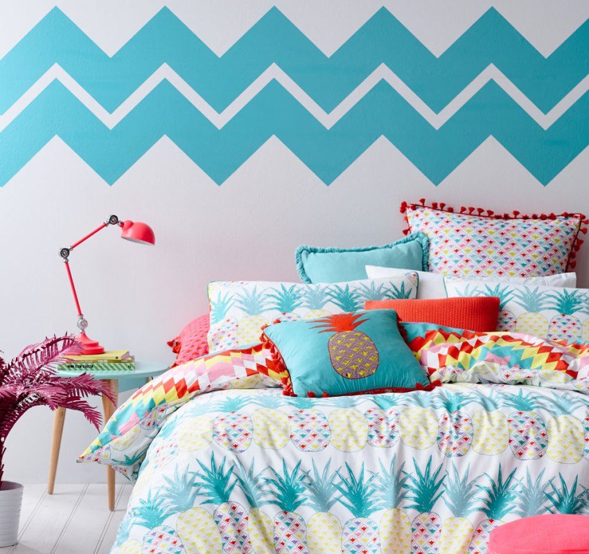 Combining wallpaper will help create a unique bedroom interior
