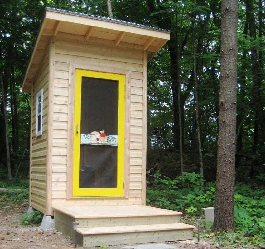 Toilet Birdhouse, fotografija 5: DIY toalet u zemlji