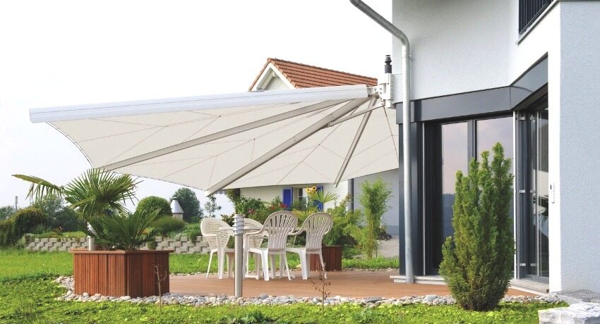 Terrace and veranda awnings and awnings: elegant home decoration