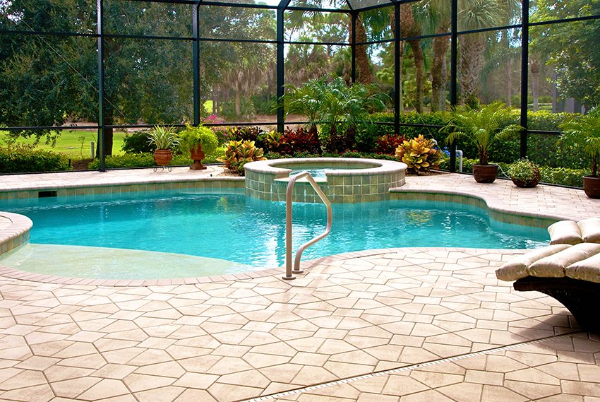 The dug-in pool is often placed indoors or a canopy is mounted above it.