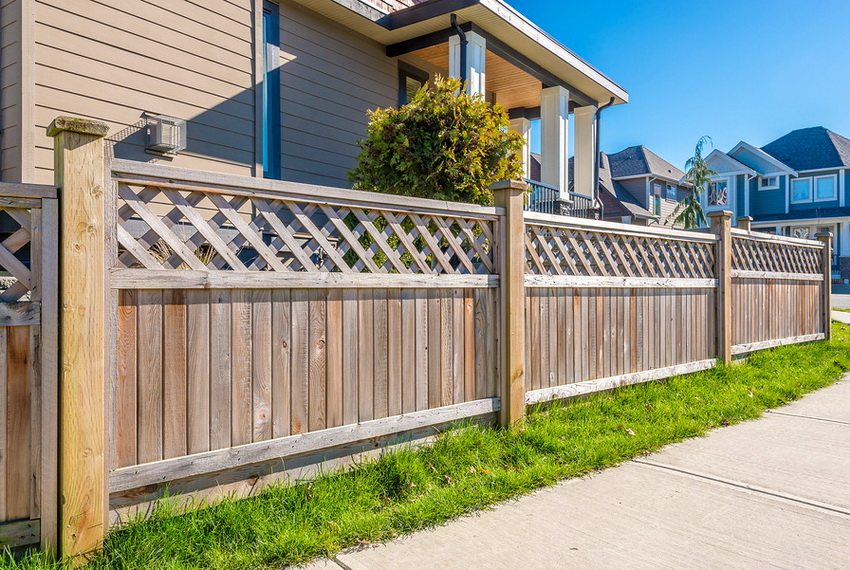 Traditionally, site owners use wooden structures for fencing.