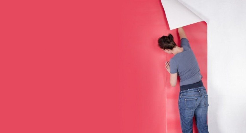 How to glue paper-backed vinyl wallpaper: useful tips for wall decoration