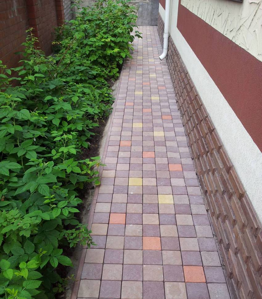 Subject to the construction technology, the blind area of ​​tiles can last more than 20 years