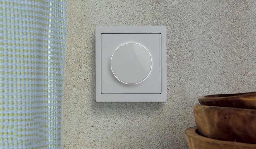 Dimmer for LED lamps in the interior
