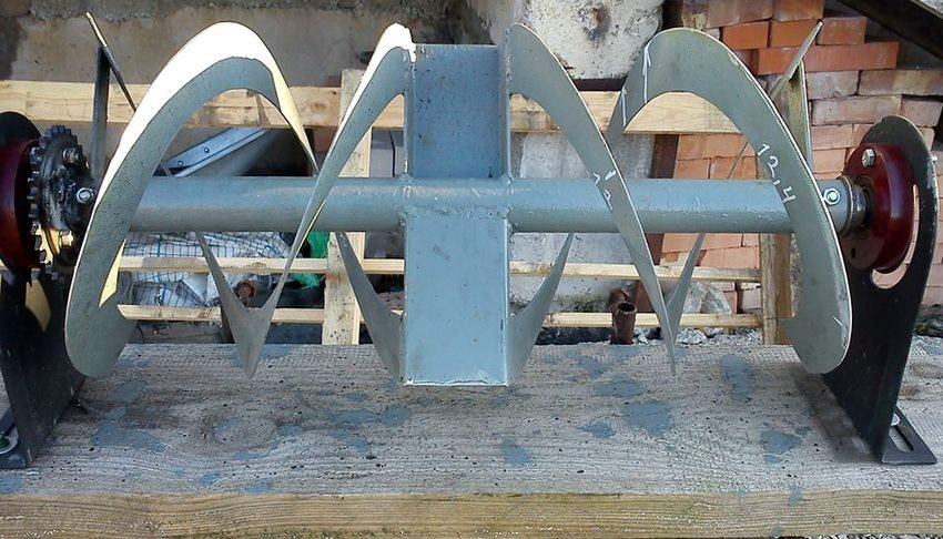Handcrafted auger for rotary snow plow