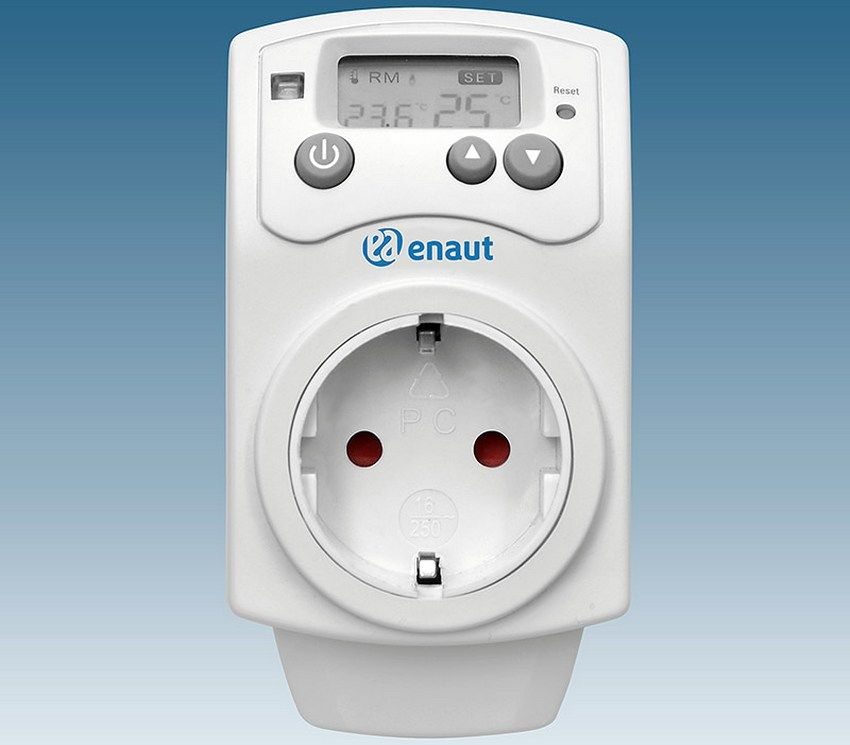 Plug-in heater thermostat is highly efficient and versatile