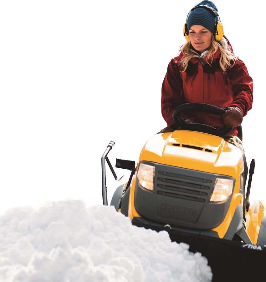Modern snow removal equipment is equipped with headlights for night work
