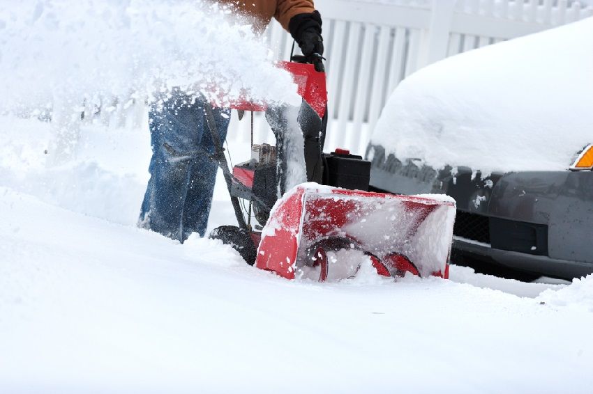 Making a snow blower with your own hands is not difficult, and as a result, you can get a good device for relatively little money.