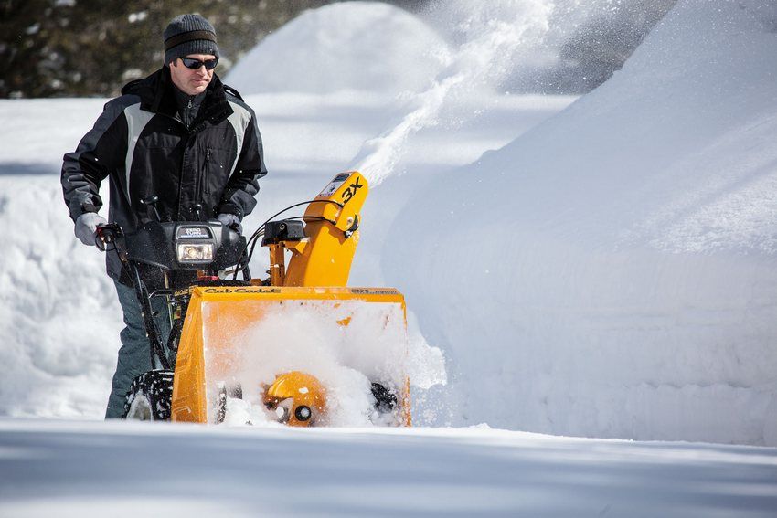 Danas je izbor samohodne opreme za čišćenje lokalnog područja od snijega izuzetno širok, pa svaki potrošač može odabrati model prema svojim potrebama.