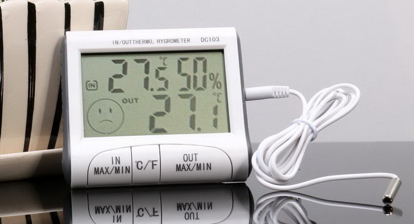 Electronic thermometer with a remote sensor: features and benefits