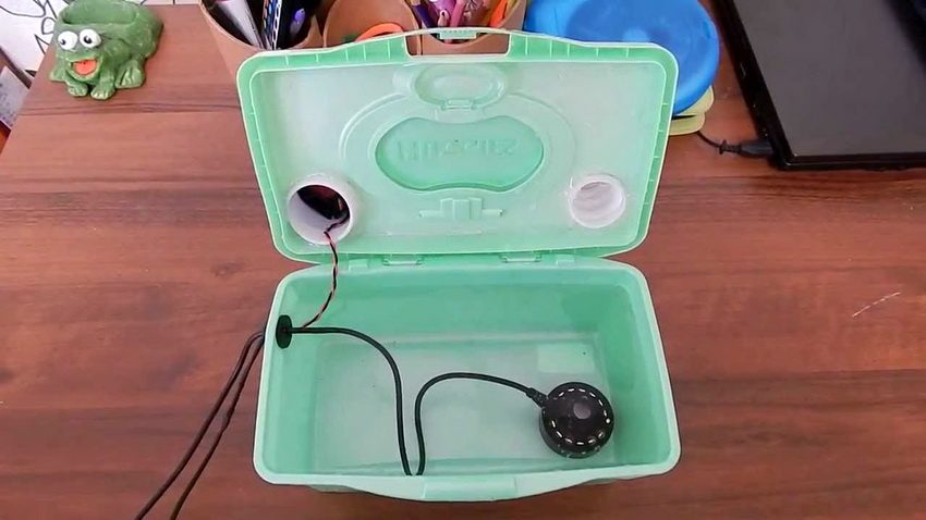 Homemade humidifier from a plastic box