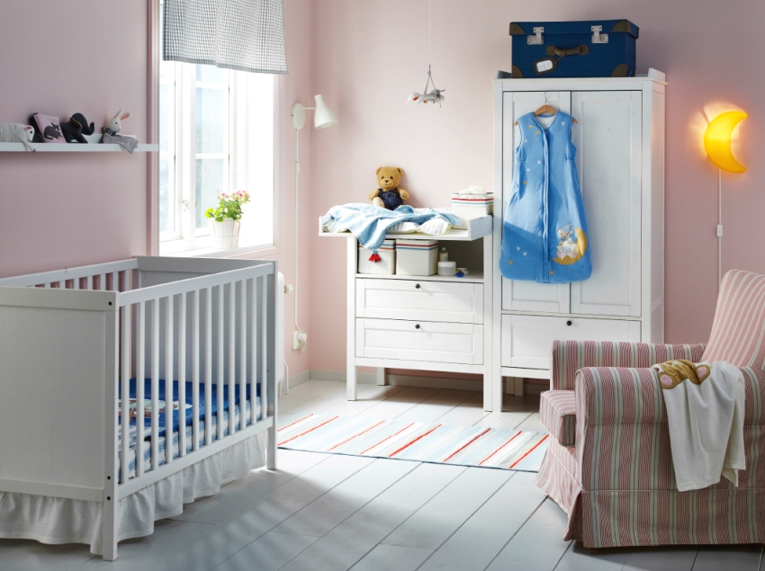 Laconic interior of the baby's room