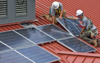Solcellepaneler for hjemmet: kostnadene for settet og muligheten for installasjon