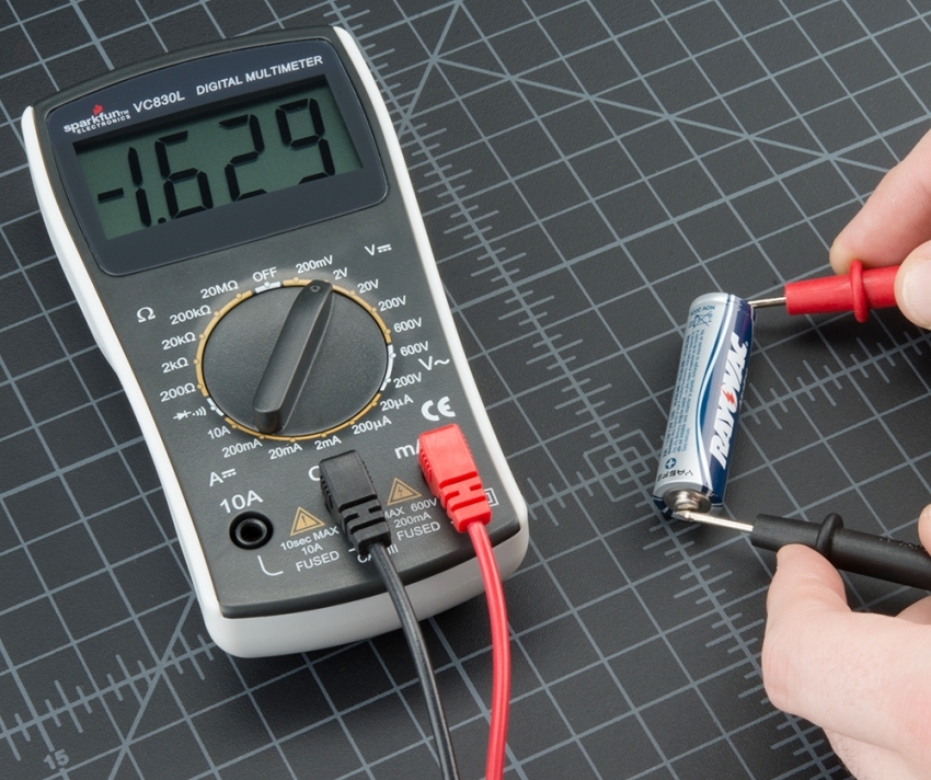 Using a multi-tester, you can check the battery charge