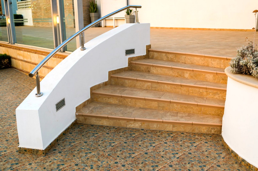 Clinker tiles provide a wide range of options for the design of steps