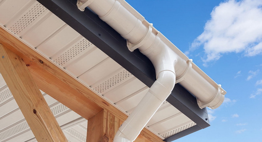 Plastic roof gutters: prices, specifications, manufacturers review