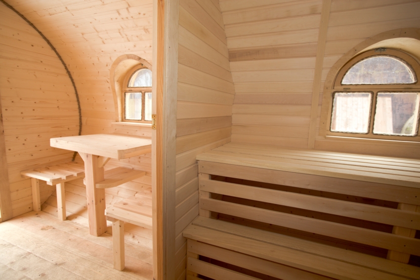 Even in small saunas, it is worthwhile to provide a relaxation area separate from the steam room.