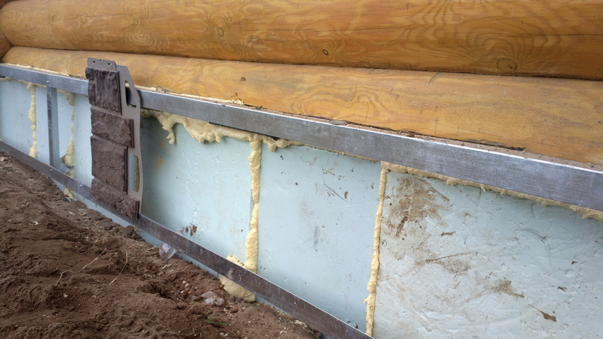 Insulation of the foundation with foam