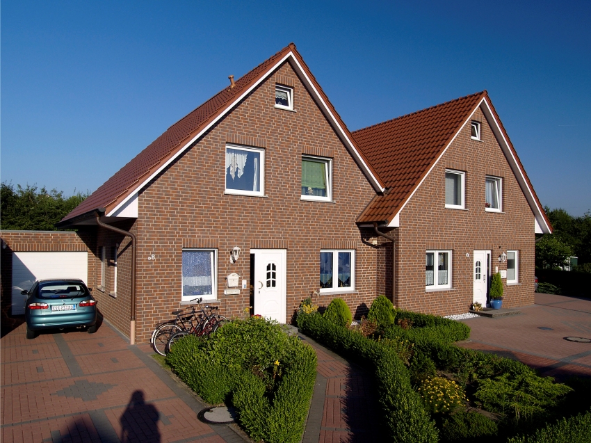 German clinker brick is considered one of the best cladding materials