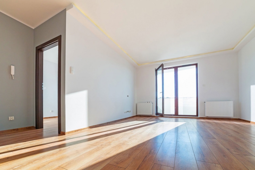 An apartment with a rough finish does not require wall and floor alignment, as well as communications