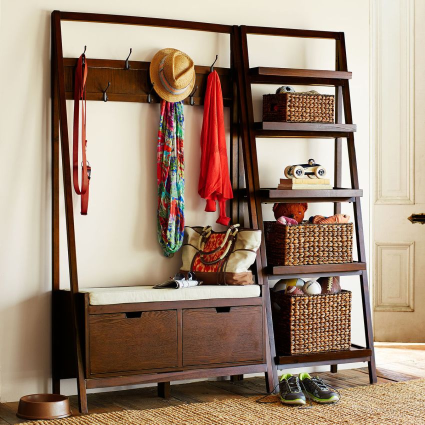 For a hallway that is too narrow, the wardrobe can be replaced with an original floor hanger