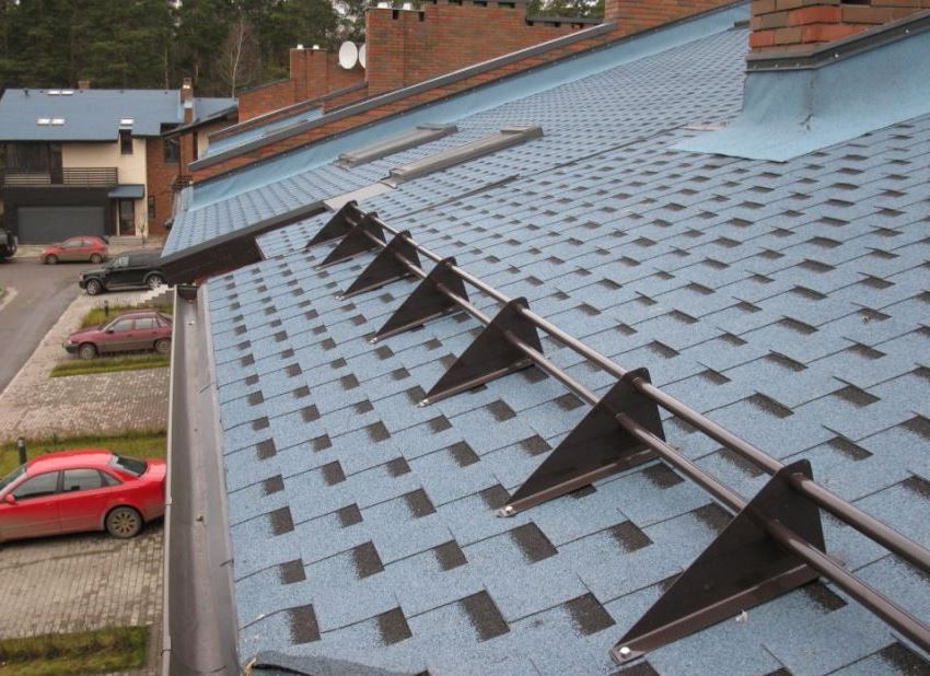  Tubular snow guard structures are rarely used on soft roofs