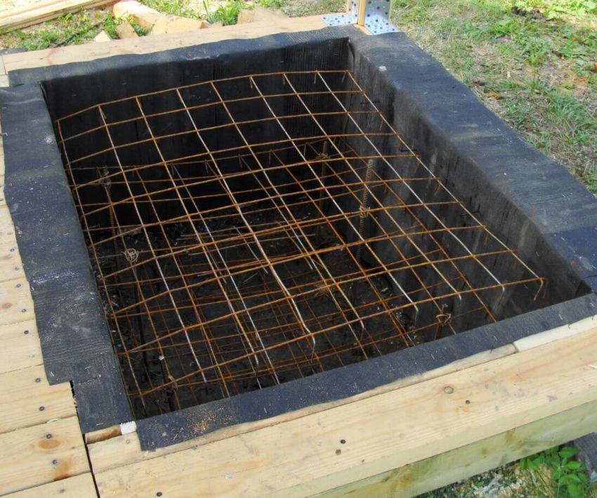 The foundation for a gazebo with barbecue