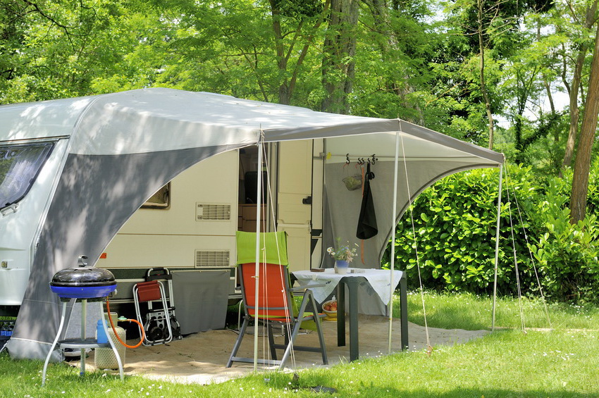 Residential trailer tent is a convenient option for those who like to spend a lot of time in nature