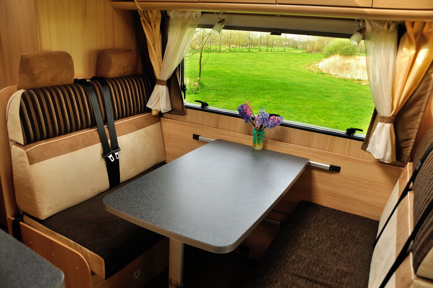 The interior design of the motorhome should be compact and comfortable