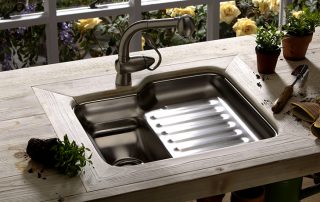 Country washbasin with heated water: comfort at any time of the year