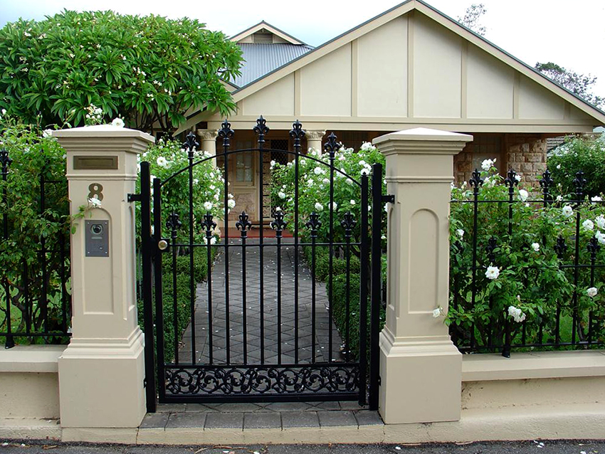 It is not recommended to buy cheap gates as they may be of poor quality