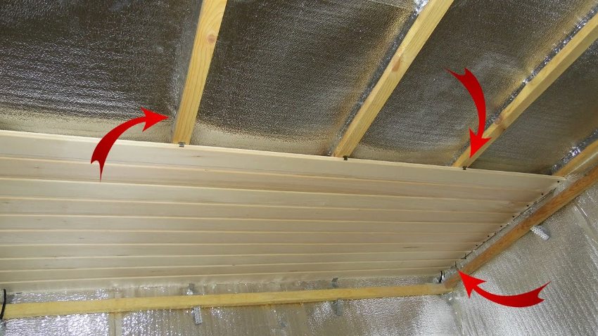 When insulating a bath, it is better to use a double-sided material structure.