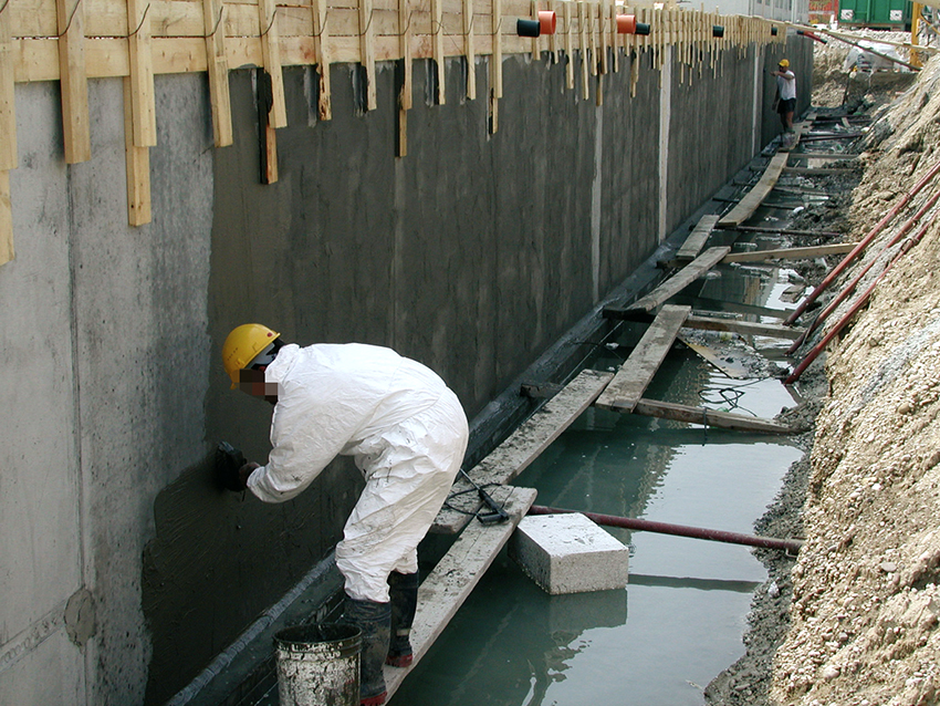Podmazujuća hidroizolacija ne prodire u dubinu, već štiti samo betonsku površinu