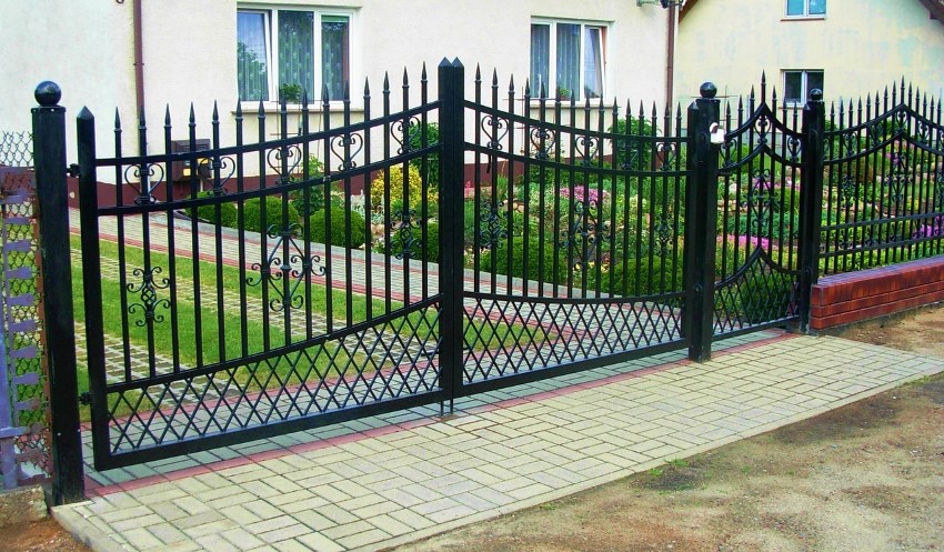 Forged metal gates are particularly durable