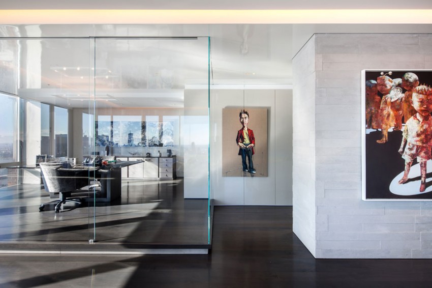 All-glass partitions are best used in office spaces that adhere to the concept of open space