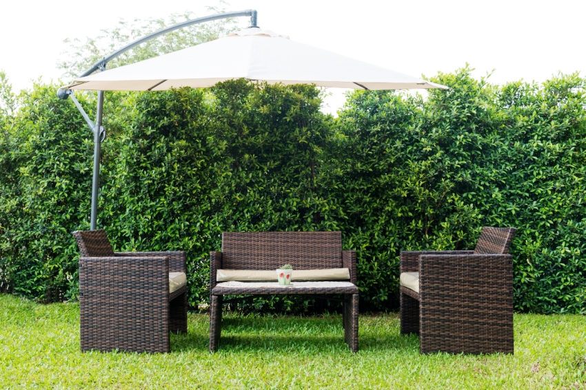 Natural and artificial rattan can be used to make garden furniture by yourself