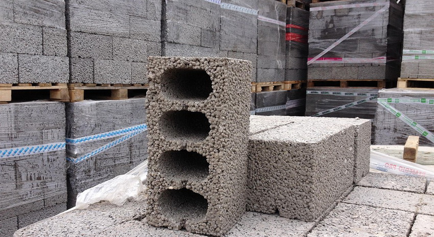 Expanded clay blocks - a versatile material that is used for the construction of insulated houses