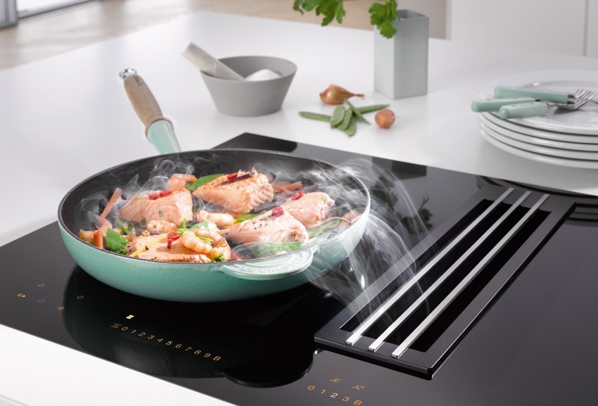 The shape of the hotplate does not affect the functionality of the hob and is purely decorative.