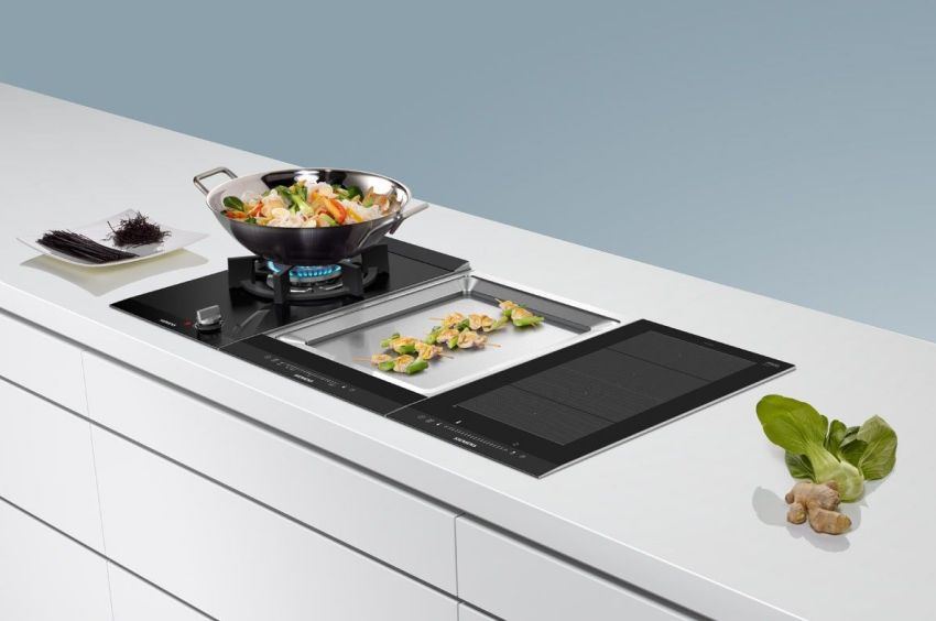 Siemens EX375FXB1E is considered the best induction hob of 2018 in domino format.