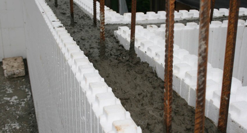 Fixed formwork made of expanded polystyrene: versatility and reliability