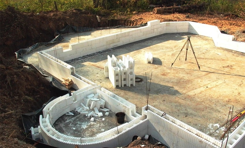 To install the formwork around the foam house, it is necessary to perform the correct calculation of the material